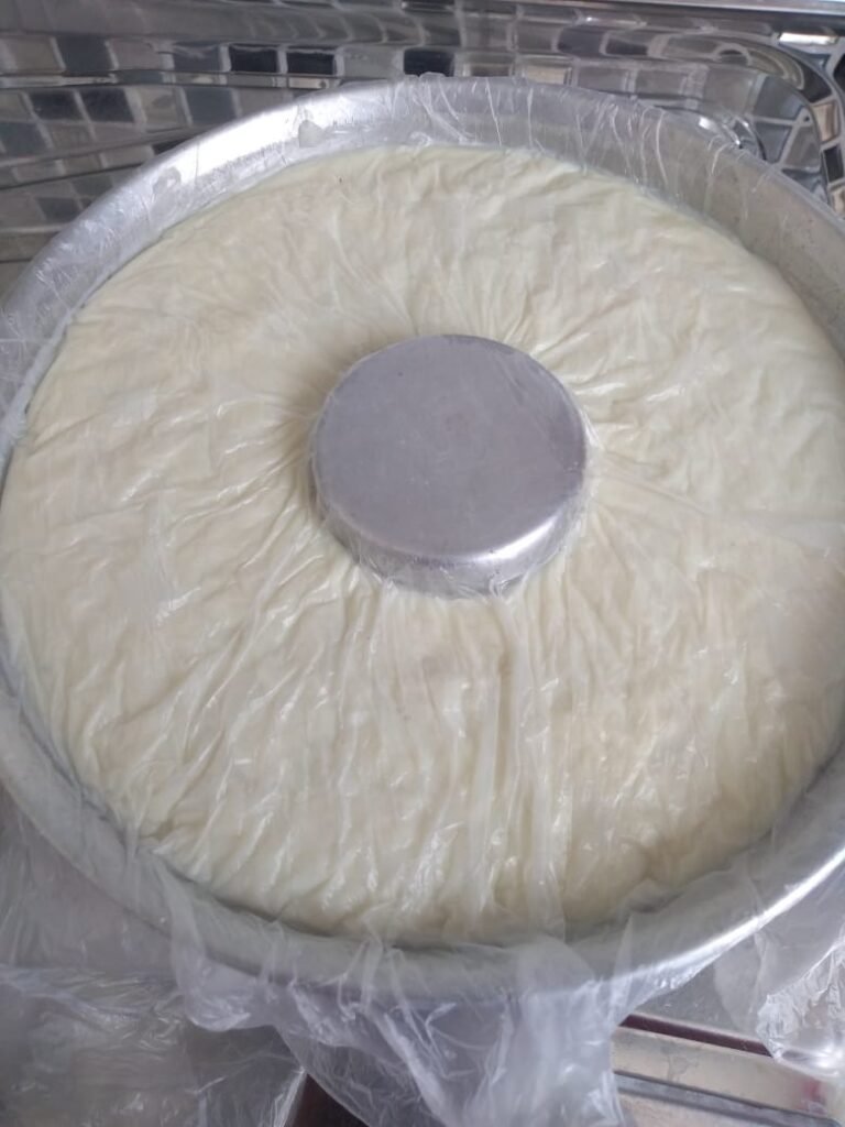 Manjar de Coco com Calda de Ameixa
