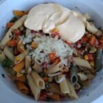 Salada de macarrao colorida 4