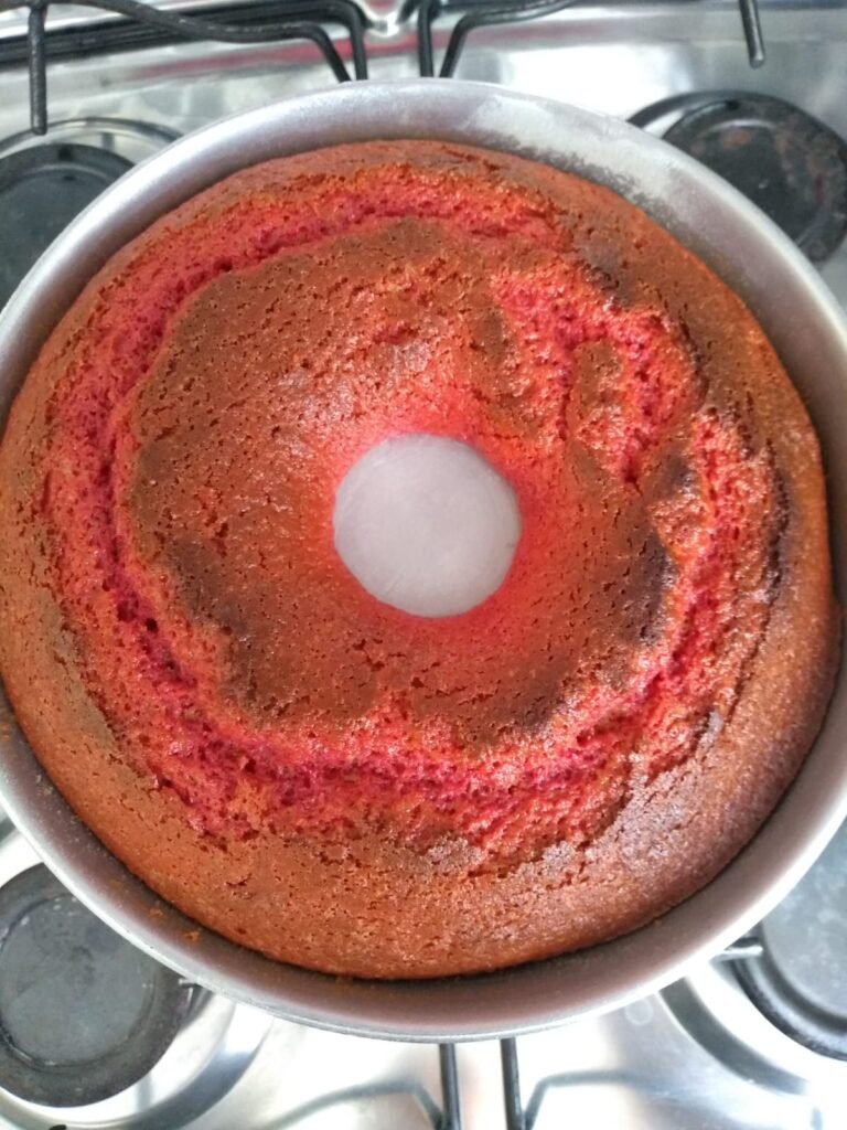 Bolo vermelho