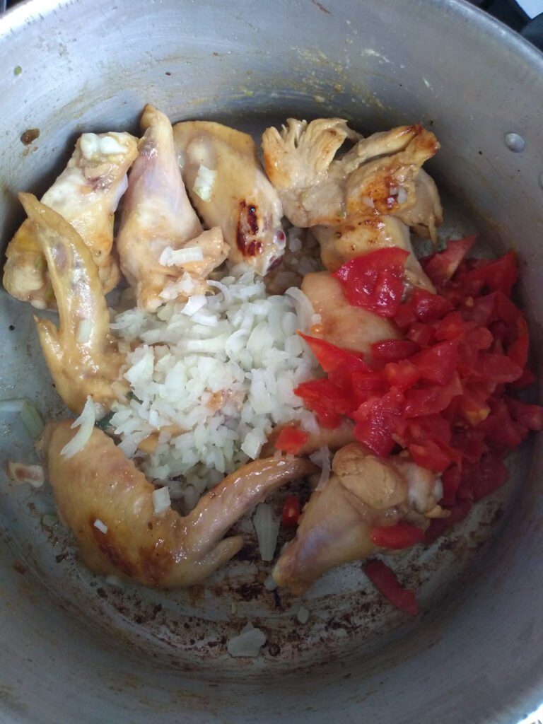 Frango com quiabo