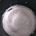 Sorvete de chocolate cremoso com apenas 3 ingredientes 1