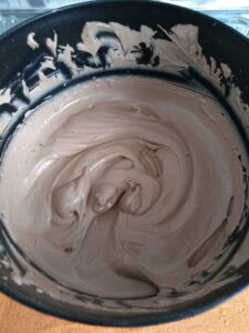Sorvete de chocolate cremoso com apenas 3 ingredientes 4