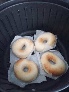 Como fazer Donuts fofinho 8