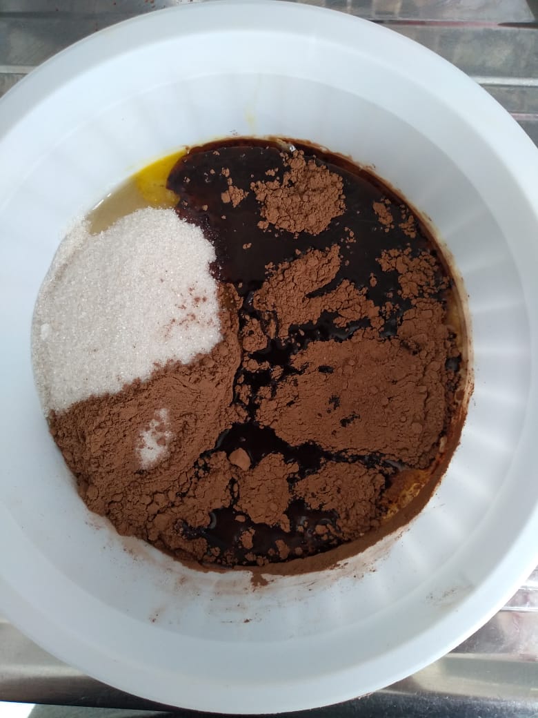 Bolo de Chocolate na Airfryer - Dika da Naka