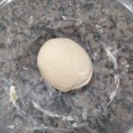 Massa de Pastel Caseira - só 2 ingredientes 4 Massa de Pastel caseira so 2 ingredientes 2