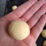 Bolinha de Queijo de 3 ingredientes 2