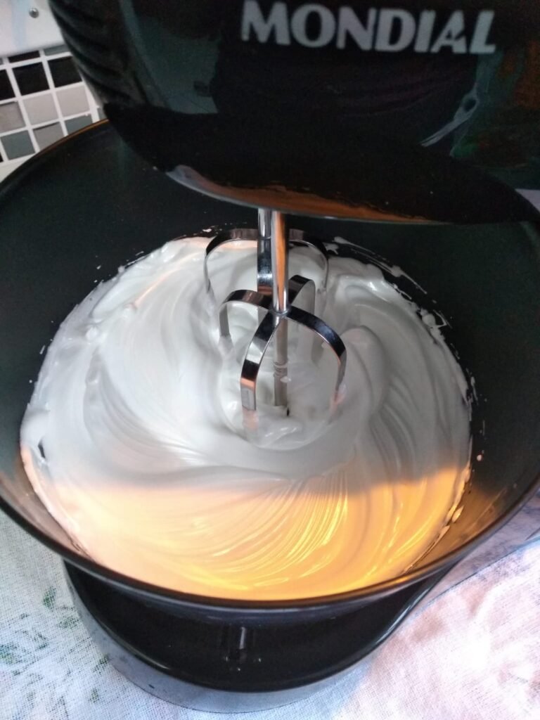 Bolo Mousse de Chocolate
