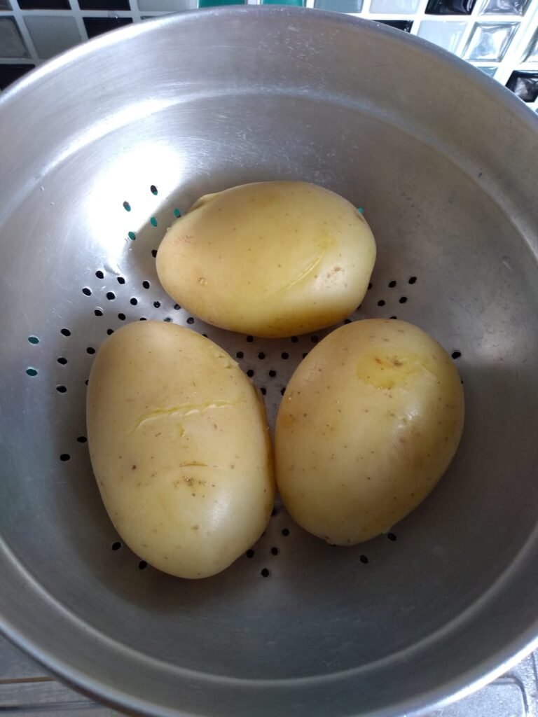Batata Recheada com Requeijão e Bacon 4 Batata Recheada com Requeijão e Bacon