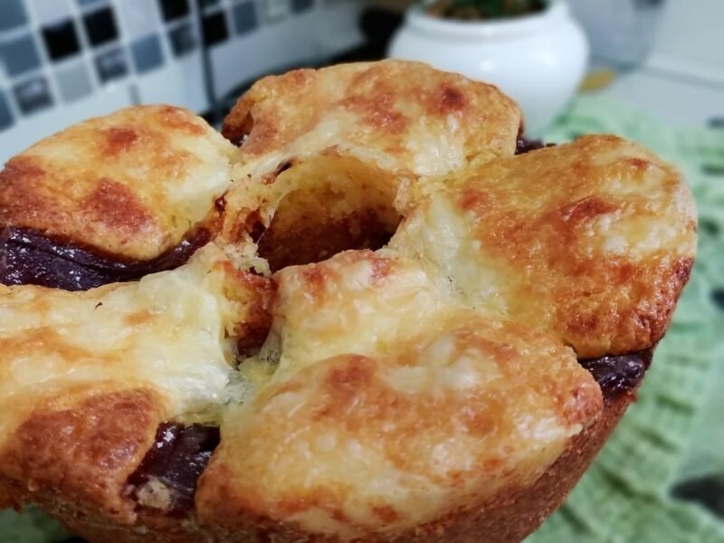 Bolo de Flocão com Queijo e Goiabada (Romeu e Julieta)